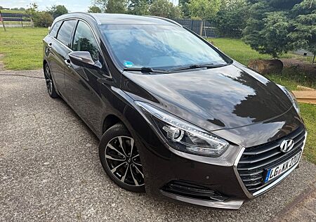 Hyundai i40 1.7 CRDi 104kW blue Style DCT Style