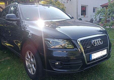 Audi Q5 2.0 TFSI quattro - Xenon, AHK, 2.Hd. Garagen
