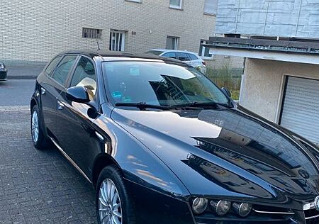 Alfa Romeo 159 gebraucht kaufen Alfa Romeo 159 1.9 JTDM 8V Distinctive Distinctive