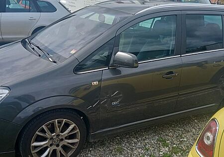 Opel Zafira 1.9 CDTI OPC LINE - 7 SITZE - KLIMA
