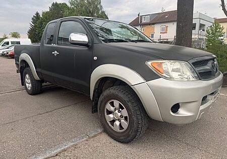 Toyota Hilux 2.5 *KLIMA* 4X4*TÜV 08/26*