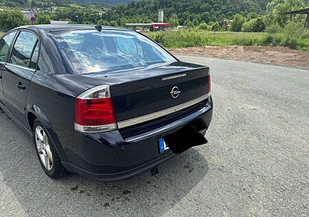 Opel Vectra 2.2 -