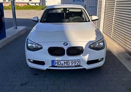 BMW 114i -