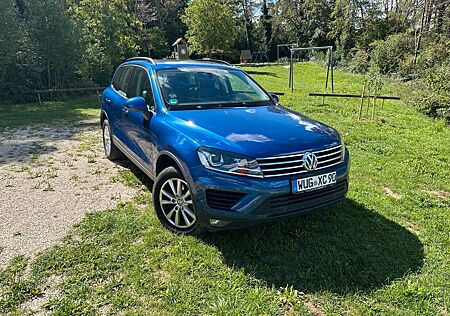 VW Touareg Volkswagen 3.0 V6 TDI SCR 150kW Tiptr Exclusive...