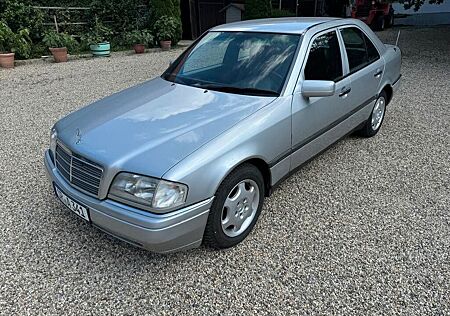 Mercedes-Benz C 250 TD Elegance / guter Zustand