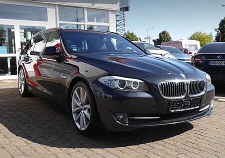 BMW 530d xDrive Touring Leder, Pano, Apple CarPlay