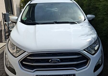 Ford EcoSport 1,0 EcoBoost 92kW Cool & Connect Co...