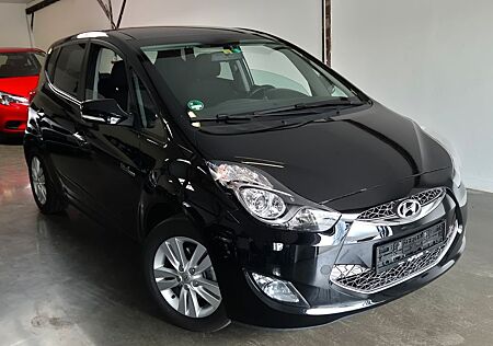 Hyundai ix20 gebraucht kaufen Hyundai ix20 1.6 Style,1 Hand/Tempomat/PDC/Panoramadach