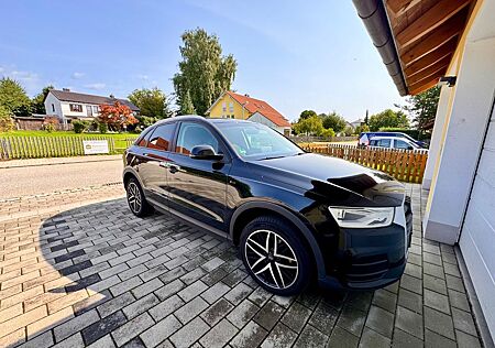 Audi Q3 1.4 TFSI, EZ 01/2016, gepflegt, TÜV NEU