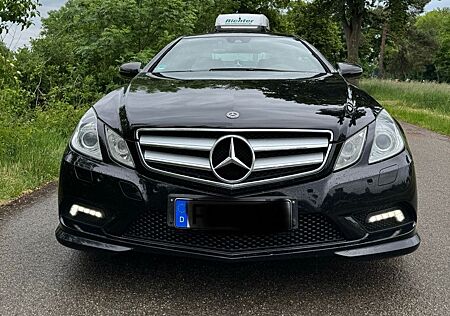 Mercedes-Benz E 250 Coupé AMG Paket