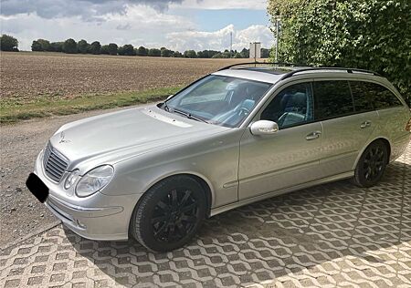 Mercedes-Benz E 500 4MATIC T AVANTGARDE