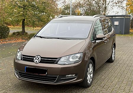 VW Sharan Volkswagen 2.0 TDI DSG Highline Leder,Navi,Xenon