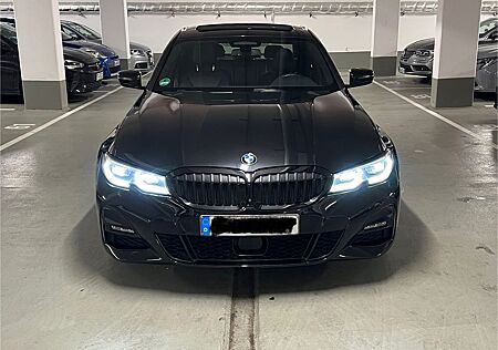 BMW 330i M Sport*VOLL*360*LASER*H&K*SCHIEB*GESTS*HUD