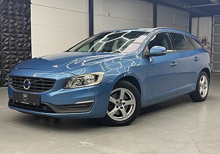 Volvo V60 D2 Business NAVI*KLIMA*TEMPOMAT*SCHECKHEFT