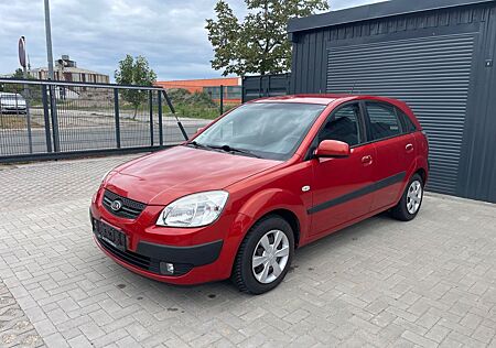 Kia Rio 1.4 EX Klima TÜV - neu !