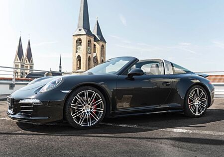 Porsche 911 Urmodell 911 Targa 4 S Sport Crono Paket Bose PASM Xenon.