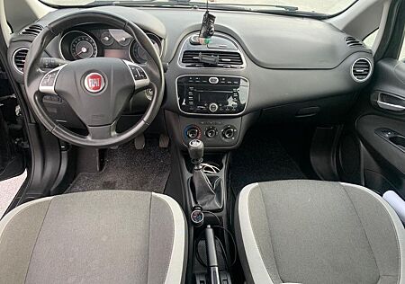 Fiat Punto 1.2-Zahnriemen neu, Kupplung neu, Klima.