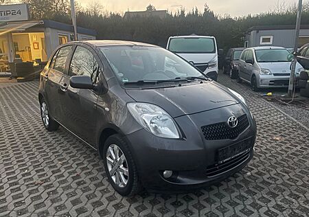 Toyota Yaris Team 1.0 Klima Hu 10.2025