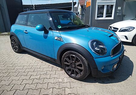 Mini Cooper S +135 KW+T.LEDER+PANO+SHZ+XENON+S.DACH