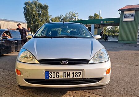 Ford Focus 1.6 Ambiente Ambiente