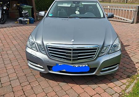 Mercedes-Benz E 300 4MATIC BlueEFFICIENCY AVANTGARDE AVANT...