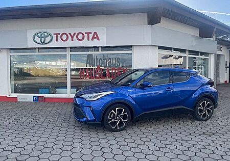 Toyota C-HR Hybrid Team D