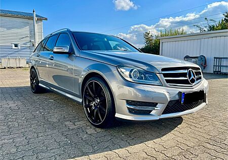 Mercedes-Benz 220 gebraucht kaufen Mercedes-Benz 220 C C-Klasse T-Modell Edition C-AMG- Navi-etc.