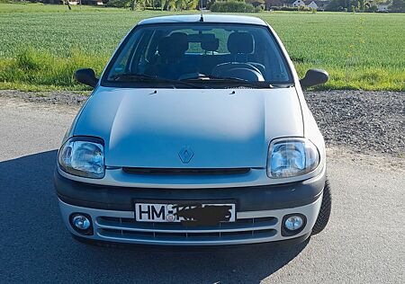 Renault Clio 1.4 RT RT