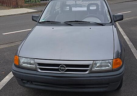 Opel Astra 1.6 GL
