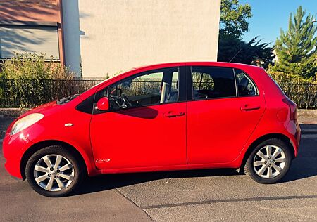 Toyota Yaris 1,0-l-VVT-i -
