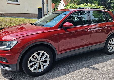 VW Tiguan Volkswagen 1.4 TSI 92kW BMT Trendline Trendline