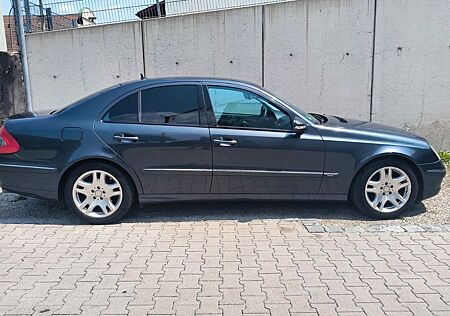 Mercedes-Benz E 280 4MATIC AVANTGARDE Avantgarde