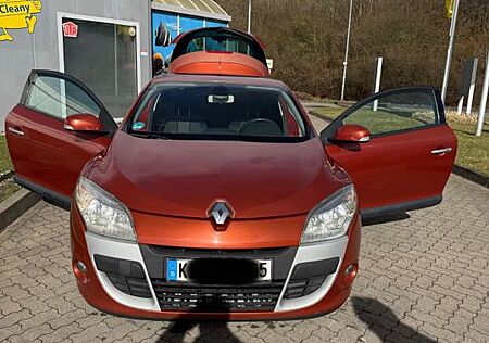 Renault Megane Coupé Dynamique 1.6 16V 110 Dynamique