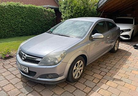 Opel Astra GTC 1.6 ECOTEC INNOVATION 85kW INNOVATION