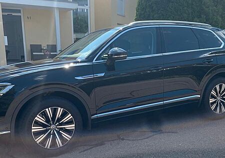 VW Touareg Volkswagen 3.0 V6 TDI Voll Pano Luft AHK Standheiz.
