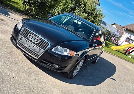 Audi A4 2.0 T FSI quattro Avant -