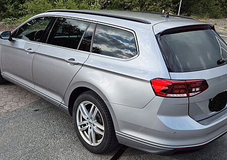VW Passat Variant Volkswagen 2.0 TDI SCR DSG Business Business