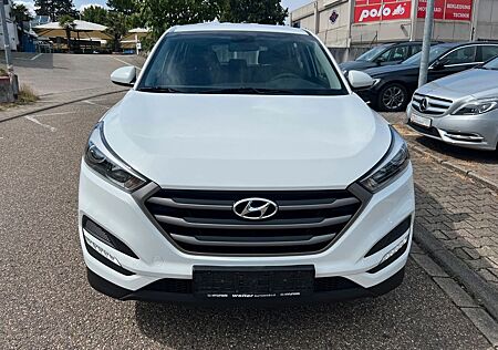 Hyundai Tucson blue Classic 2WD*KLIMA*PDC*AHK*2-HAND*