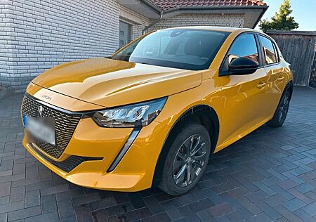 Peugeot e-208 136 Active Pack Active Pack