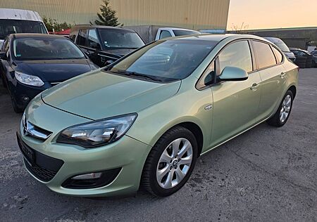 Opel Astra J Lim. 4-trg. Active ecoFlex