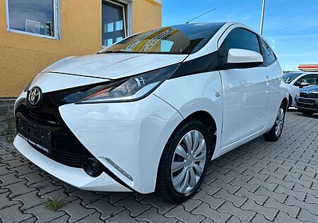 Toyota Aygo (X) -play *Automatik*