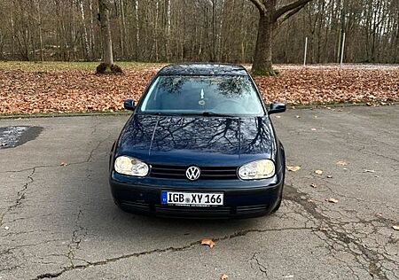 VW Golf Volkswagen 1.4 Basis