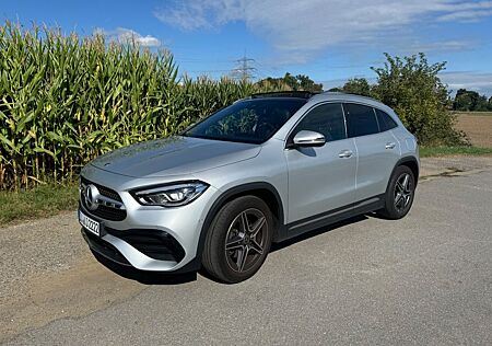 Mercedes-Benz GLA 250 4MATIC DCT - AMG/MBux/Pano/Garantie