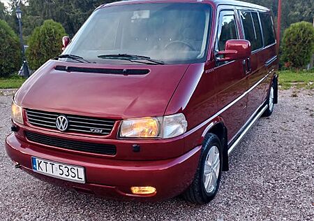 VW T4 Caravelle Volkswagen 2.5 TDI 75kW syncro lang Standard
