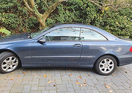 Mercedes-Benz CLK 200 TOP Rentner Fahrzeug Superschön
