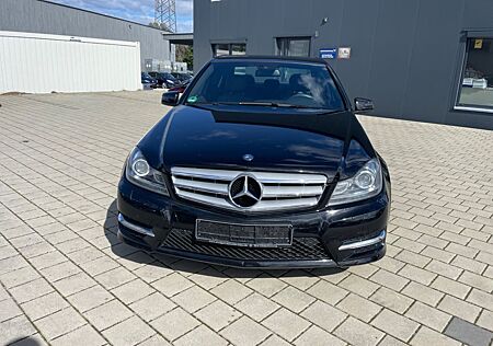 Mercedes-Benz C 180 CGI BlueEfficiency*AMG*1.Hand*Top Gepflegt