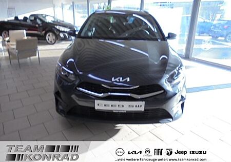 Kia Cee'd Ceed SW Vision 1.5T 140 VIS KOMF+ (NAV)