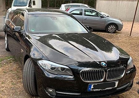 BMW 530d xDrive Touring (F11) in gepflegtem Zust
