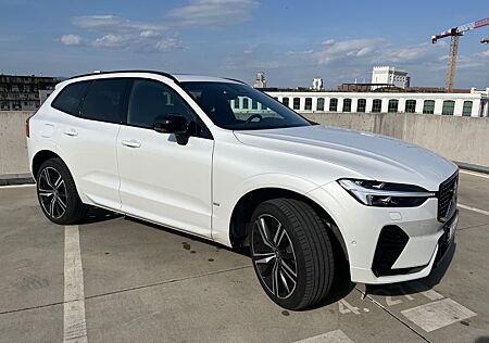 Volvo XC 60 XC60 T8 AWD Recharge R Design HUD PANO AUX