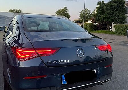 Mercedes-Benz CLA 200 d DCT -